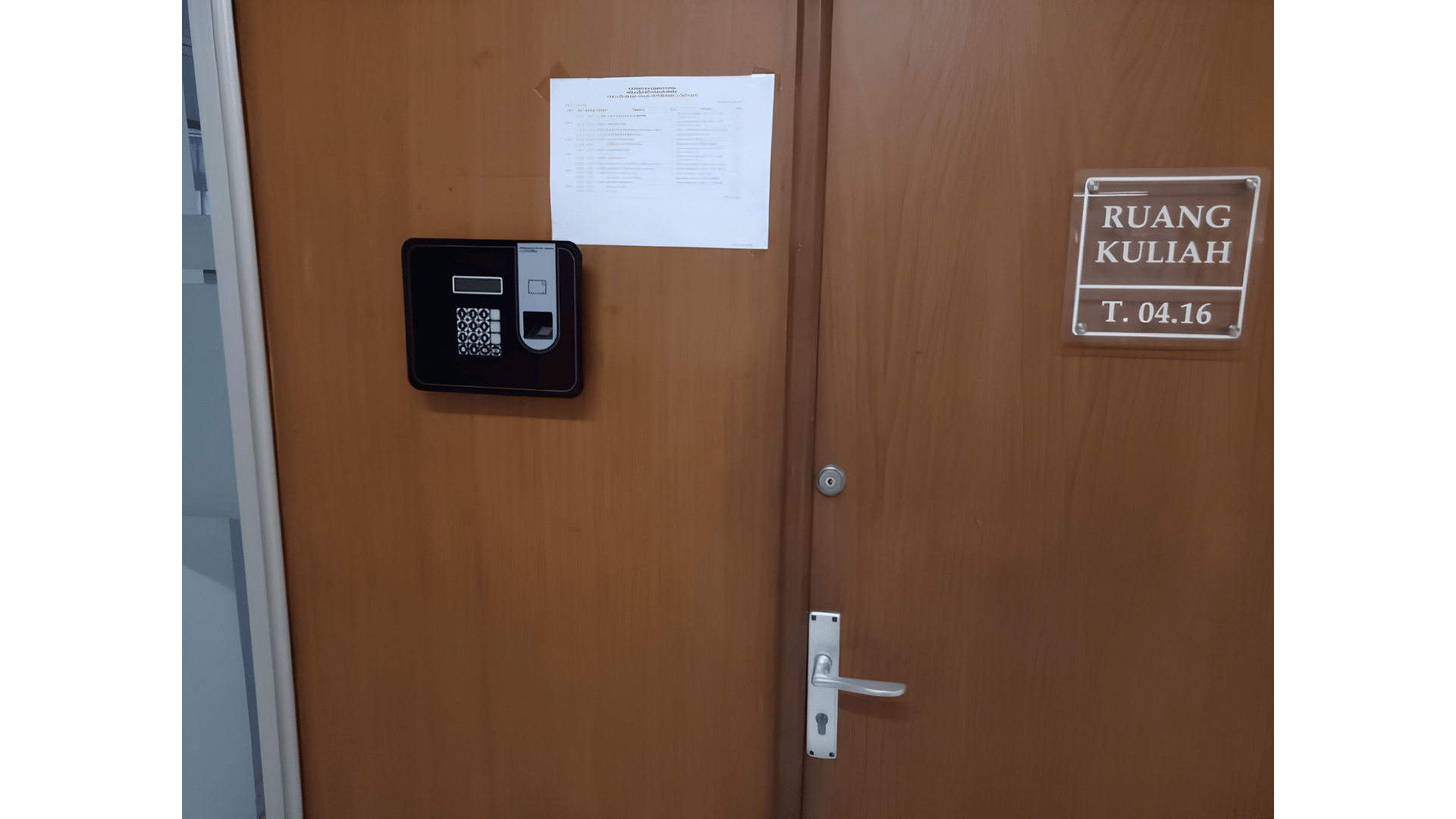 Kendali Akses dan Peralatan Listrik 1