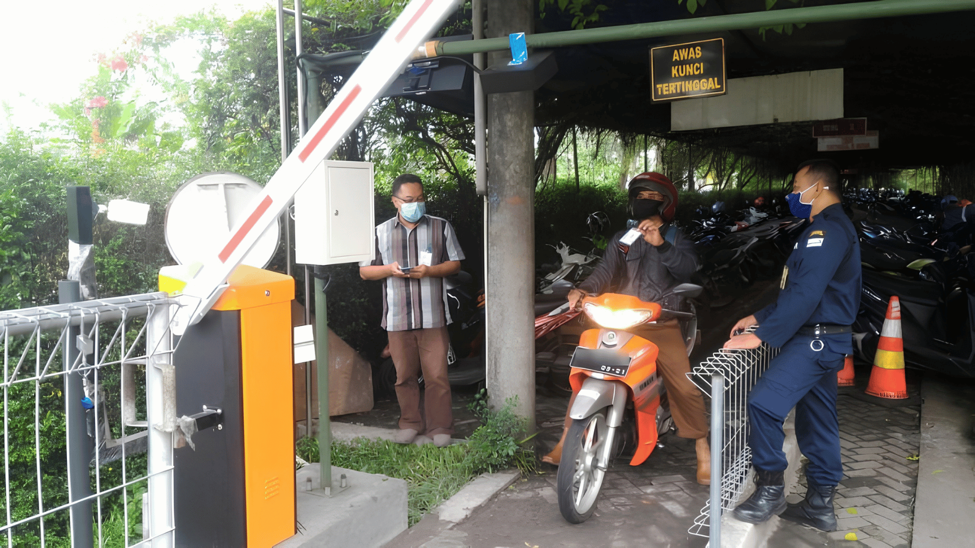Gerbang Keluar Parkir