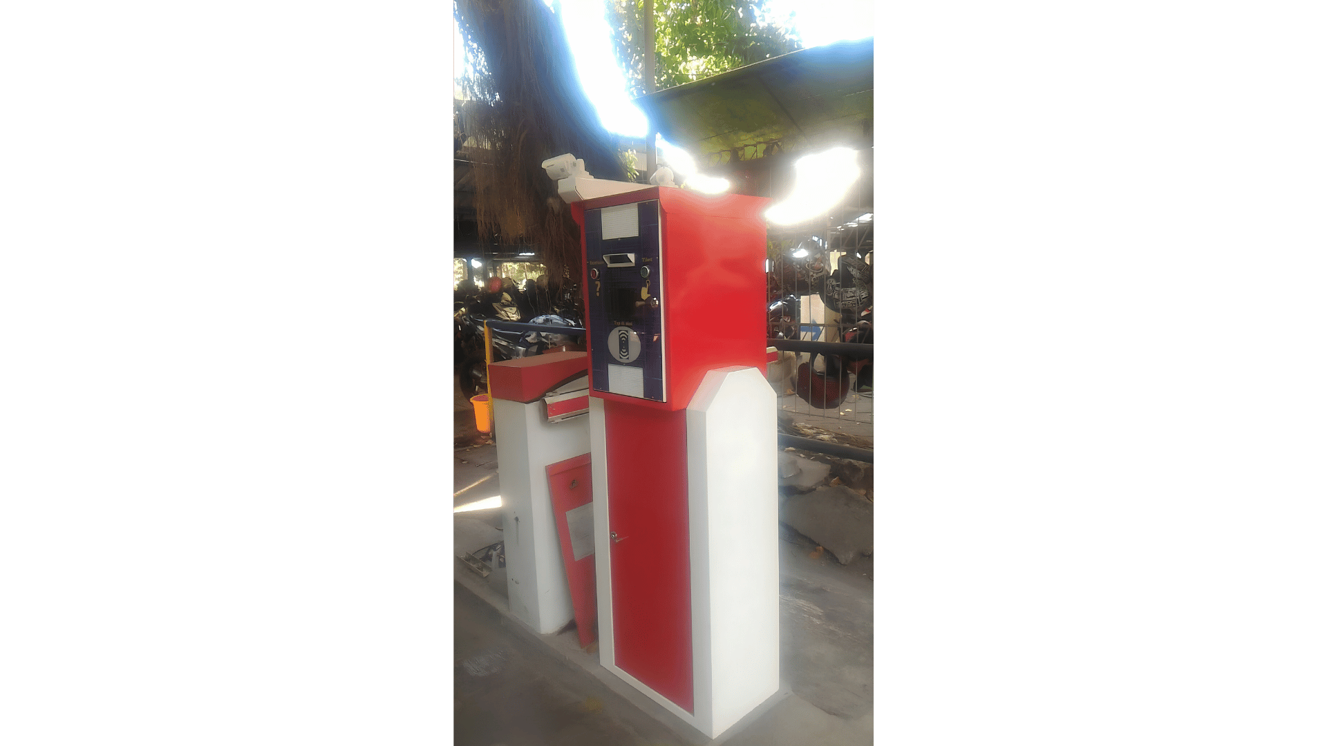Sistem Parkir PENS